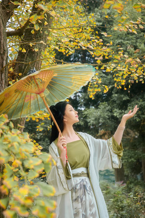 染成茜色的坂道