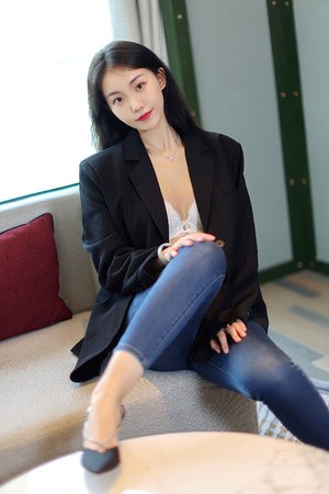 大炕上装睡配合弄