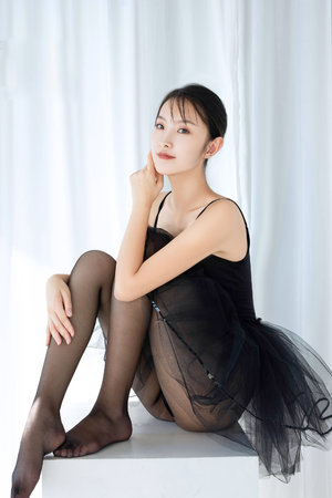 欧美国精产品一三三三区免下载