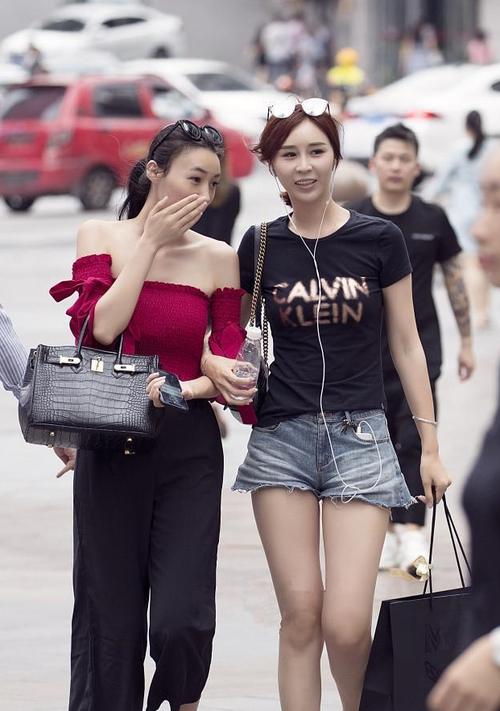 泰国情欲片寂寞的寡妇在线观看